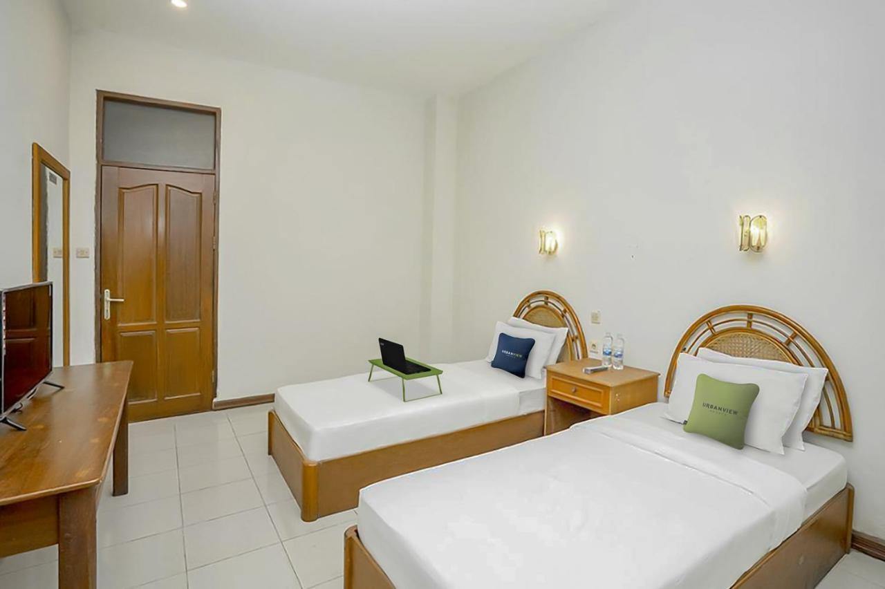 Urbanview Hotel Gading Kencana Samarinda By Reddoorz Exterior photo